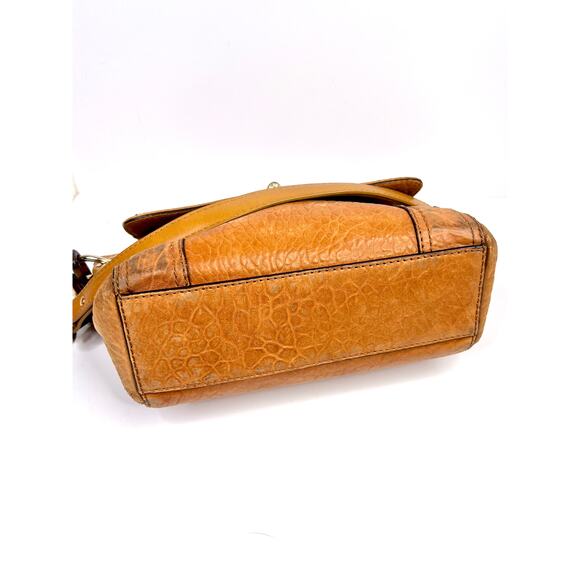 Milly NY Soft Brown Croco Pattern Leather Shoulder Bag Chain Strap Unique Clasp - Picture 6 of 16